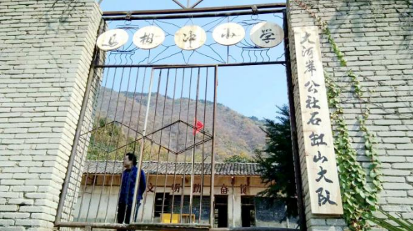 电影投资:《山楂树之恋》后,湖北第二部电影《乌桕恋》即将来袭 电影投资:《山楂树之恋》后,湖北第二部电影《乌桕恋》即将来袭
